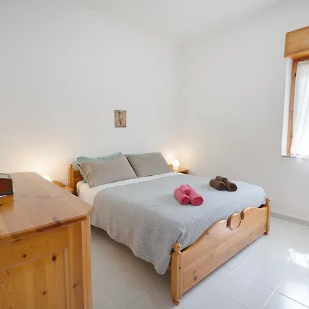 דירה Leolu Zona אלגהרו